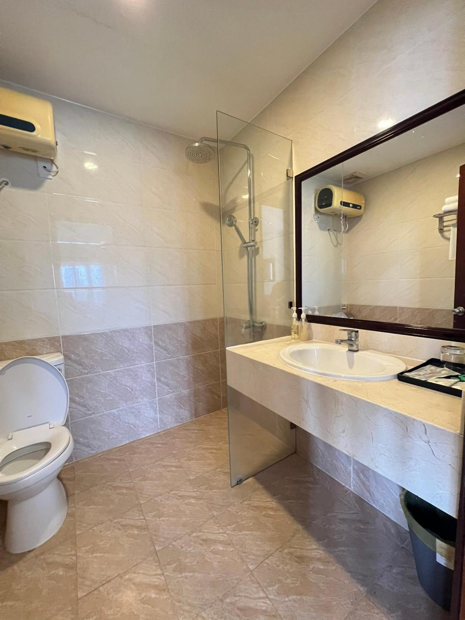 Legacy Hotel Da Nang Bagian luar foto