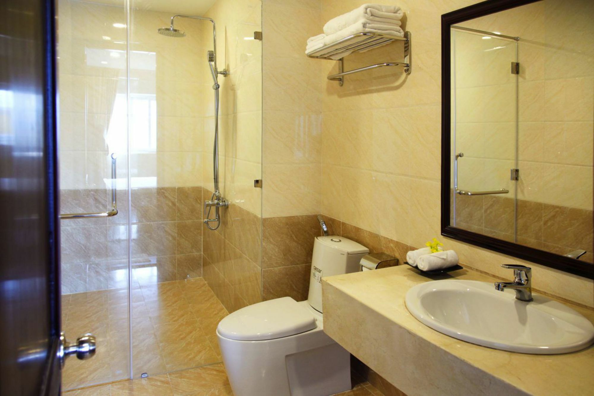 Legacy Riverside Da Nang Bagian luar foto